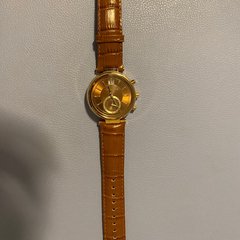 Michael Kors leather strap watch
